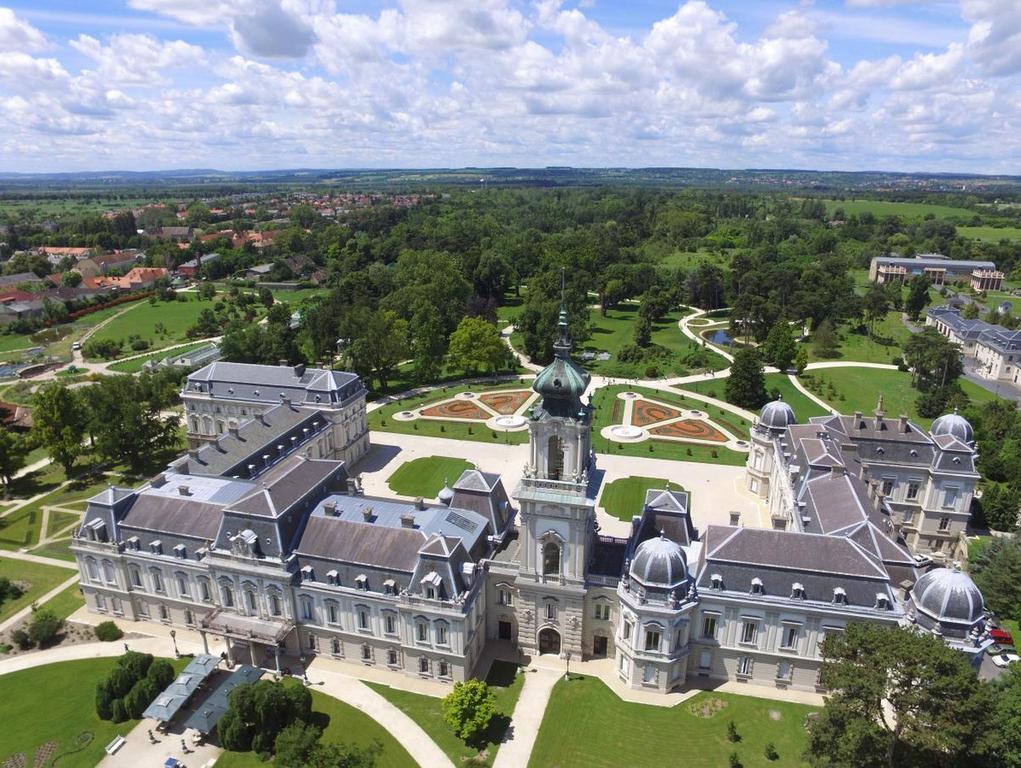 White Apartment Keszthely Luaran gambar